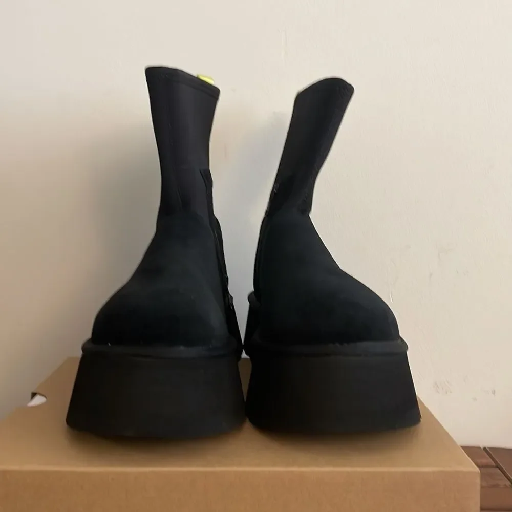 UGG Classic Dipper Black USA Women Size 9/UK 7/EU 40